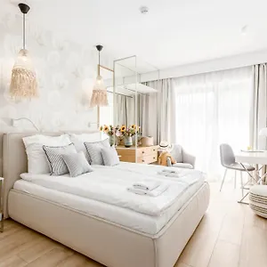  Hotel apartamentowy Chmielna 10 - Kompleks Deo - Old Town Polska